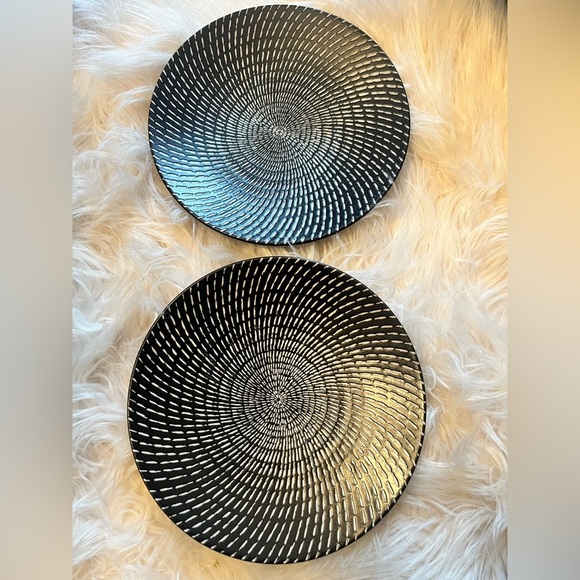 Tabletops Lifestyles Celestial Coal Plate Black & Ivory  8.5" RARE ROUND x2 - Picture 1 of 3